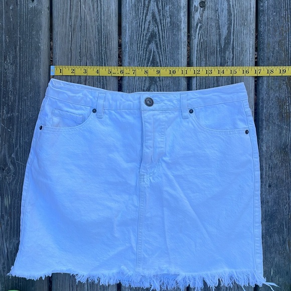 O’Neill White Denim Mini Skirt - Picture 8 of 8
